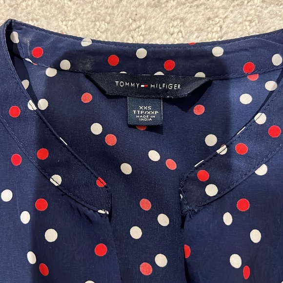 Tommy Hilfiger Women’s sleeveless top - Picture 2 of 3